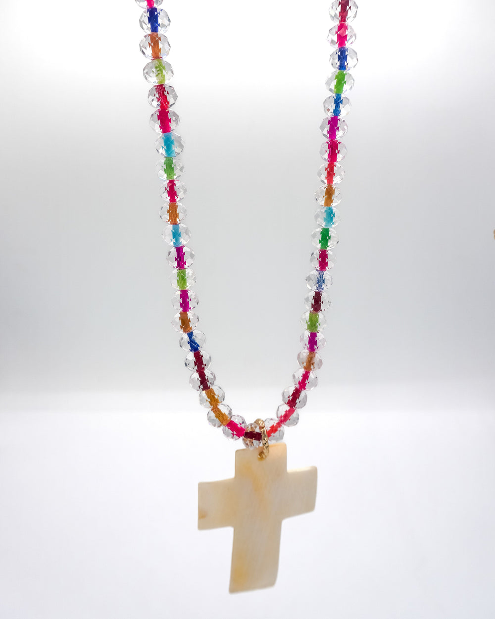 Collar cruz de colores Accesoriosjeco 