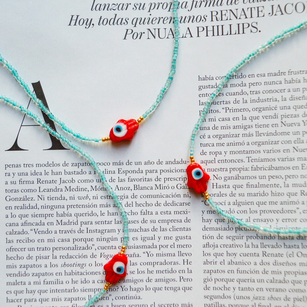 Collar mano roja Accesoriosjeco 
