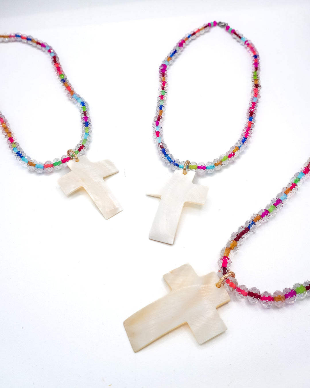 Collar cruz de colores Accesoriosjeco 