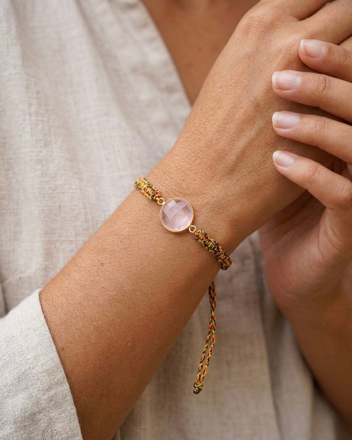 Pulsera Macramé Multicolor – Edición Cristal Rosado Accesoriosjeco 