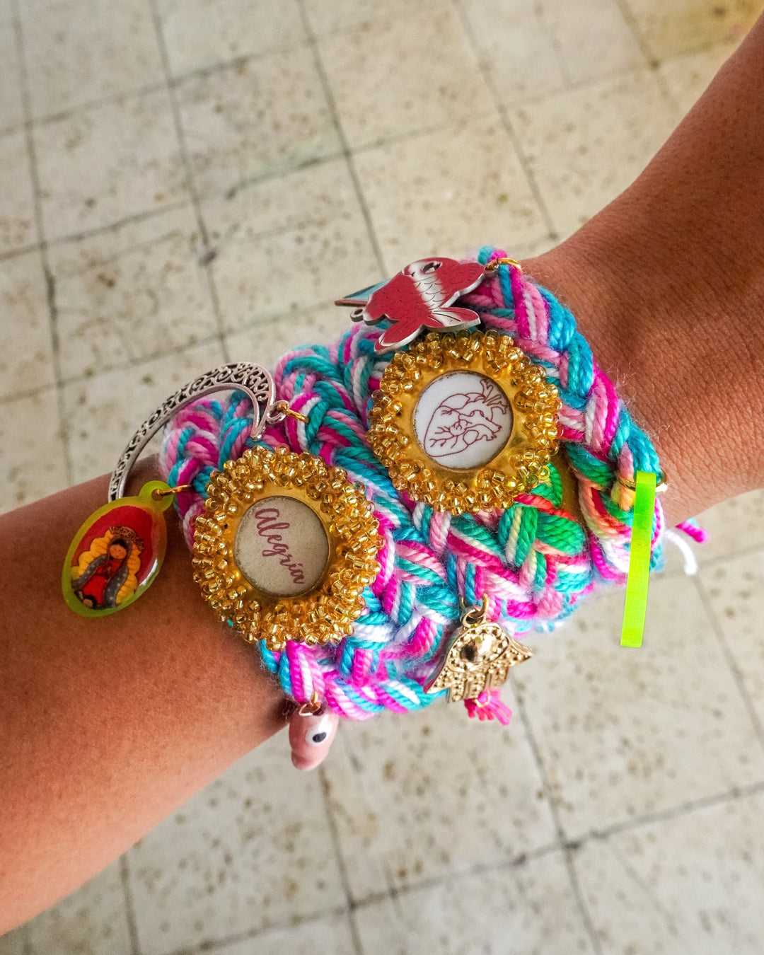 Pulsera trenzada alegría Accesoriosjeco 